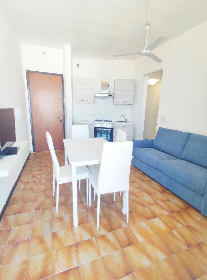 Willa La Torre - Frontemare - Immobil Relax Lido di Jesolo Zewnętrze zdjęcie